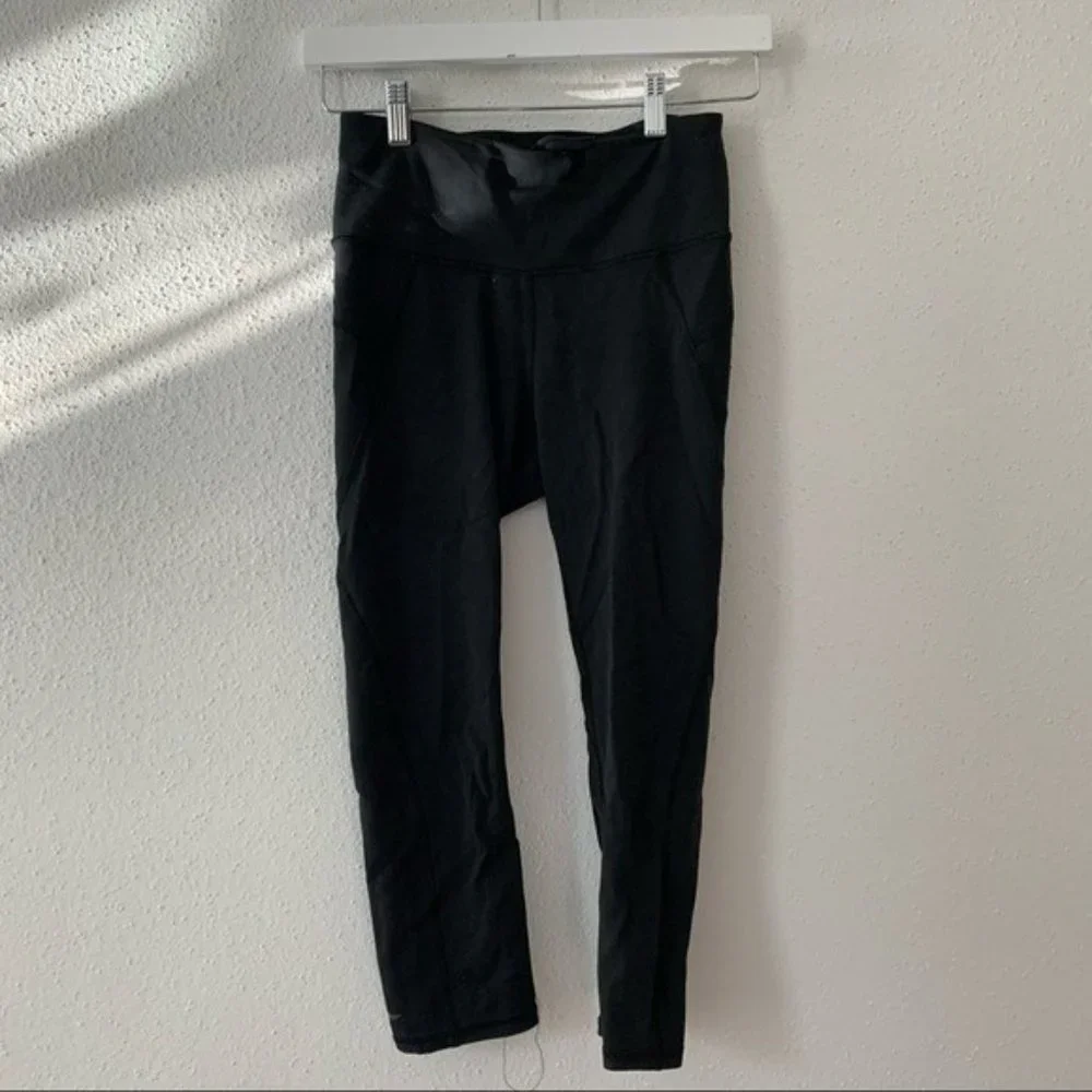 Athleta Stealth Sculptek Capri Legging Black - Picture 4 of 5